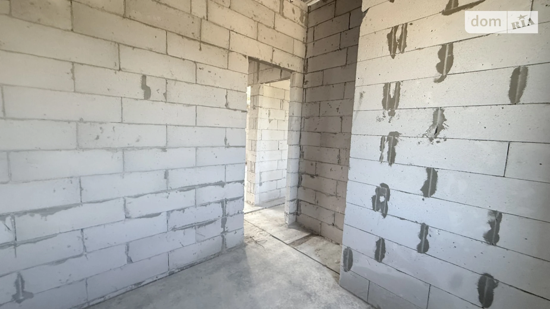 Продается дом на 2 этажа 90 кв. м с камином, цена: 68000 $ - фото 4