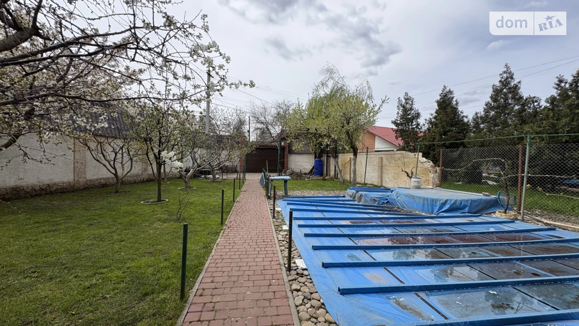 Продается дом на 2 этажа 280 кв. м с бассейном, цена: 280000 $ - фото 4