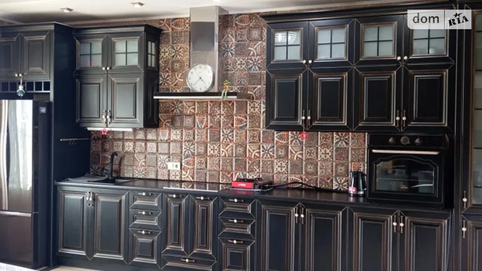 Продается дом на 2 этажа 260 кв. м с садом, цена: 180000 $ - фото 4