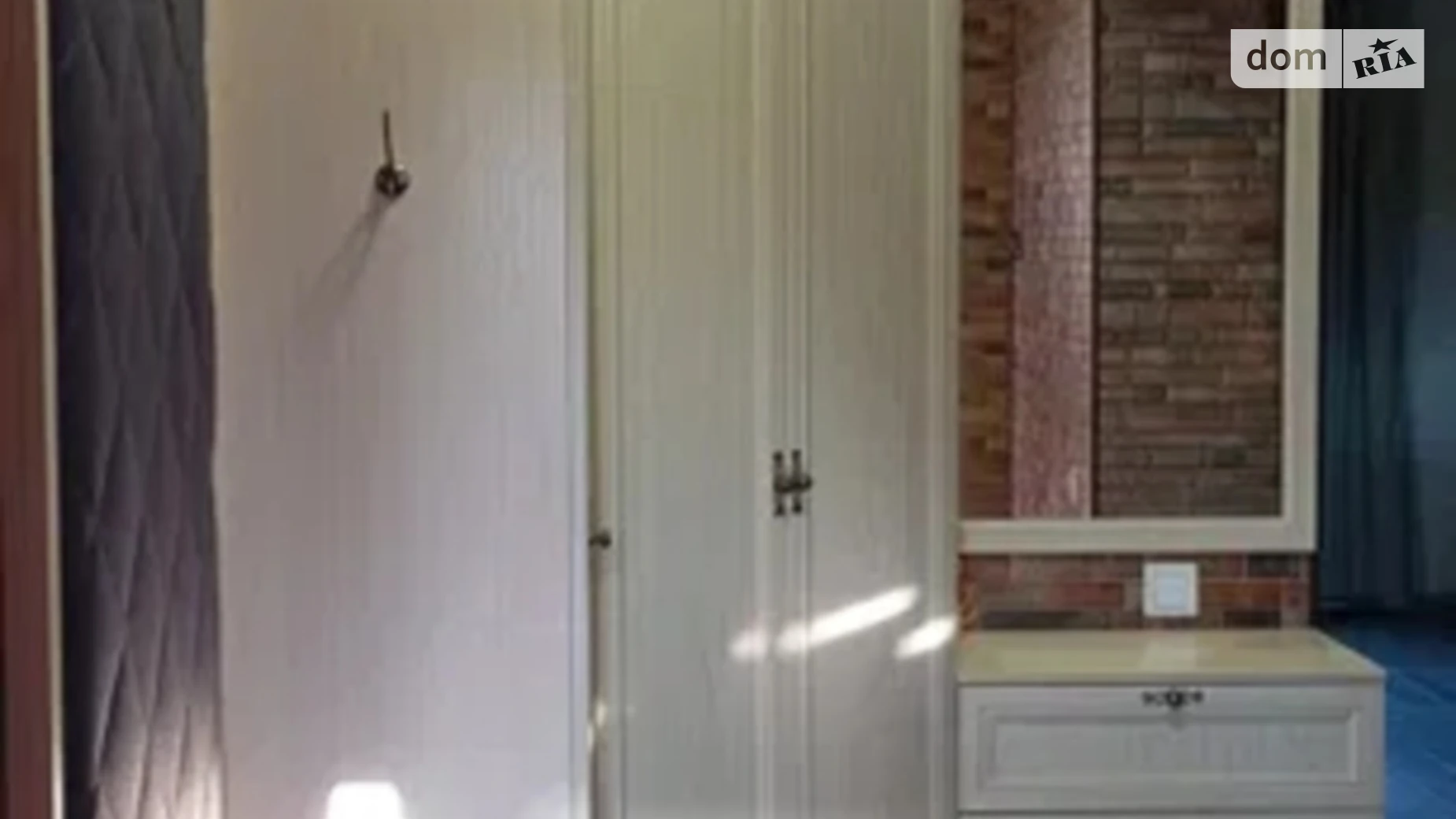 Продается дом на 2 этажа 260 кв. м с садом, цена: 180000 $ - фото 2