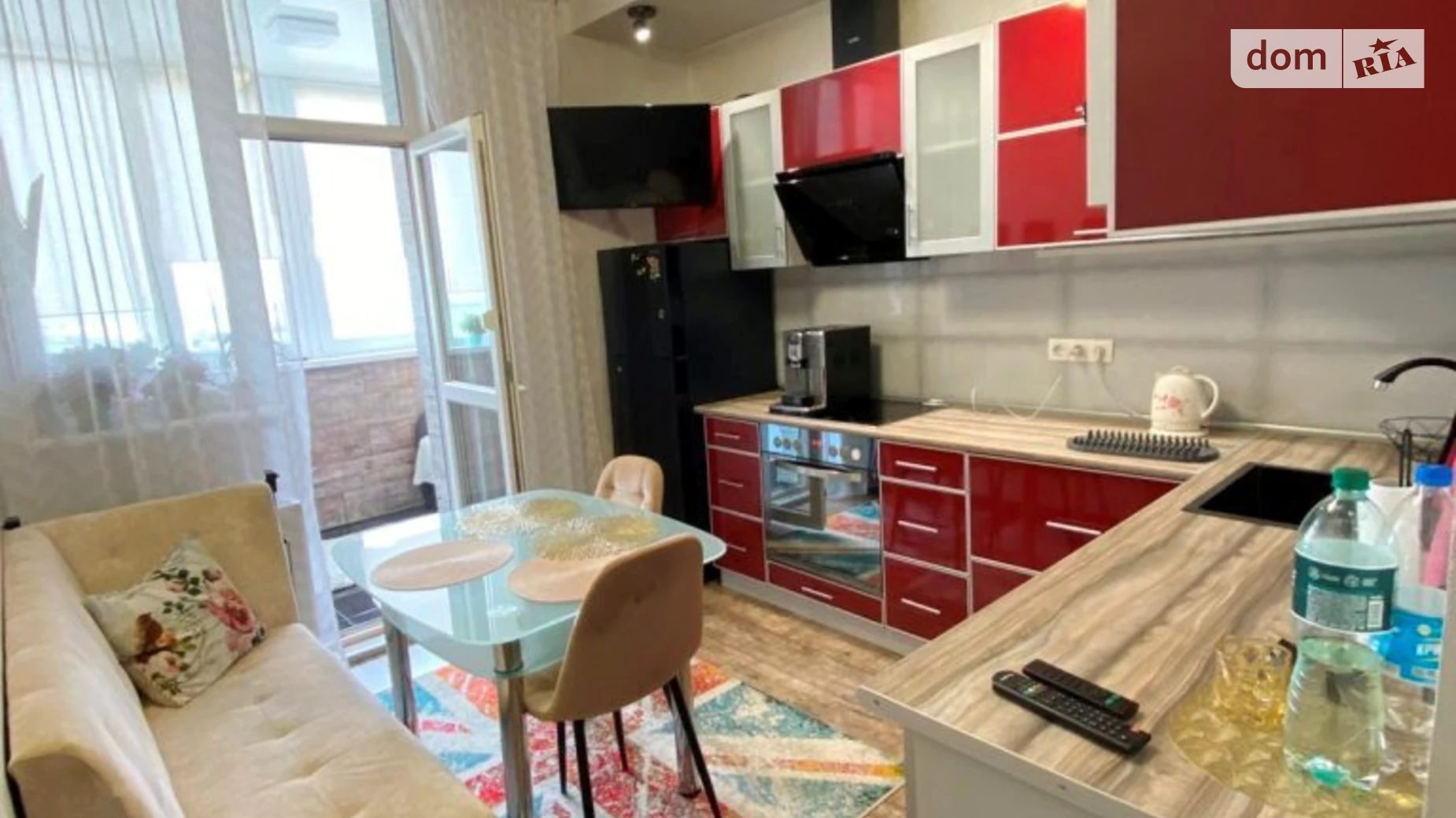 Продается 1-комнатная квартира 42 кв. м в Черноморске, ул. Защитников Украины(1 Мая) - фото 2