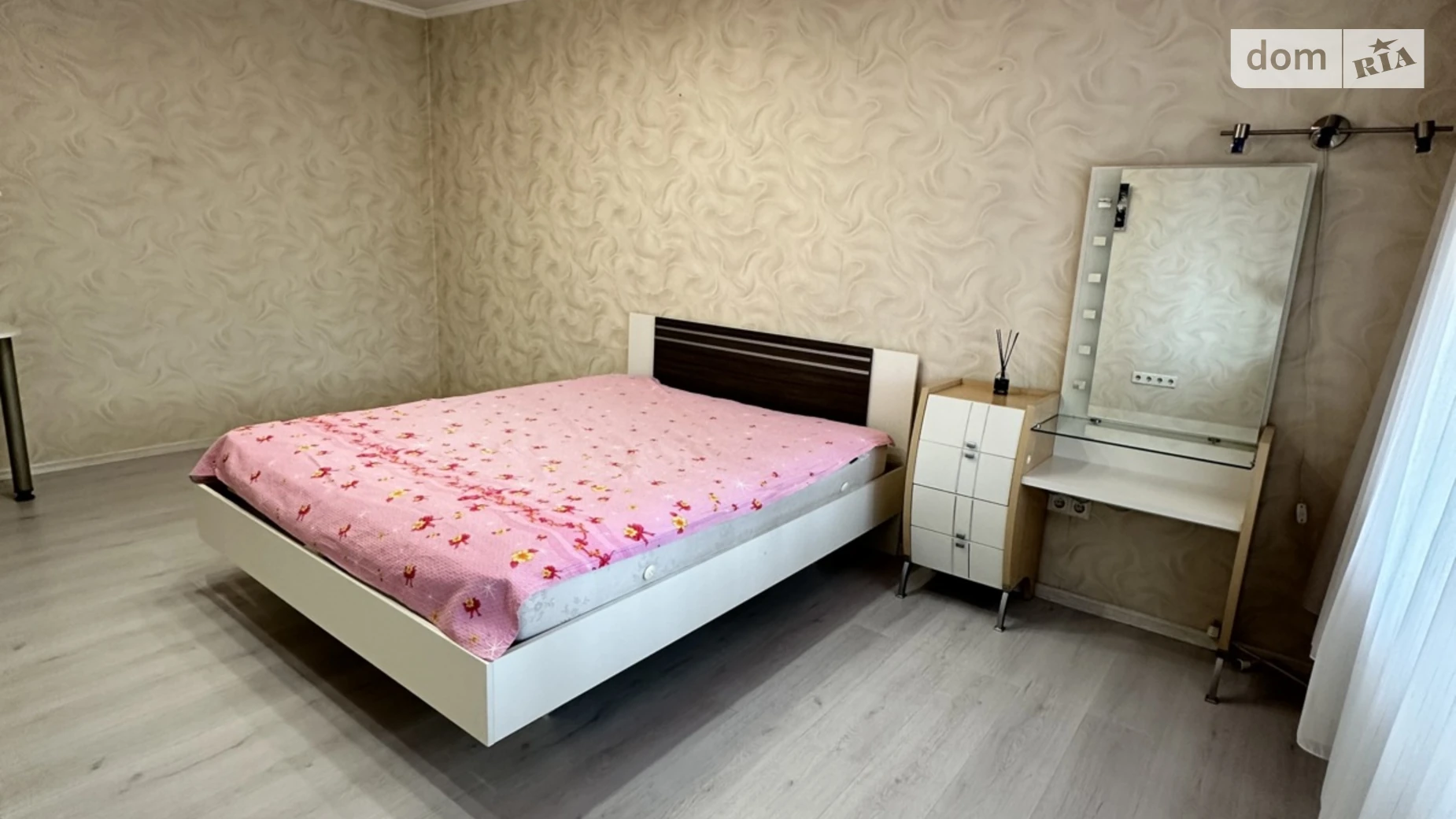 Продается 1-комнатная квартира 42.3 кв. м в Киеве, цена: 67000 $ - фото 2