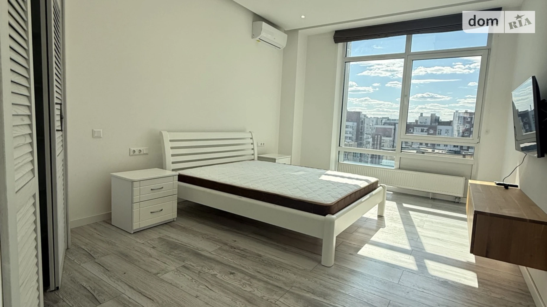 Продается 1-комнатная квартира 52.2 кв. м в Киеве, ул. Саперное Поле, 5 - фото 3