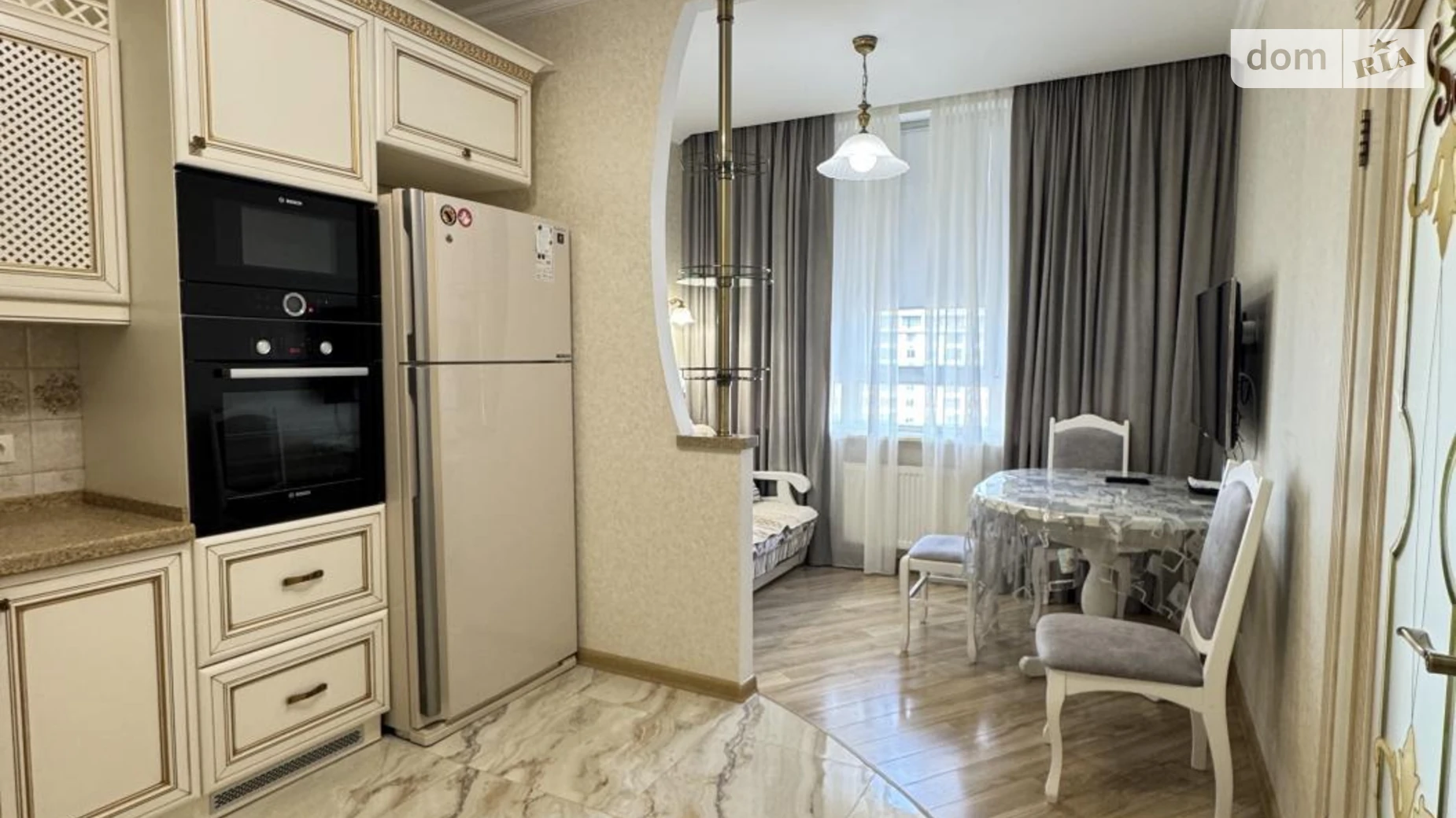 Продається 1-кімнатна квартира 49.3 кв. м у Одесі, ул. Генуезька, 24 - фото 2