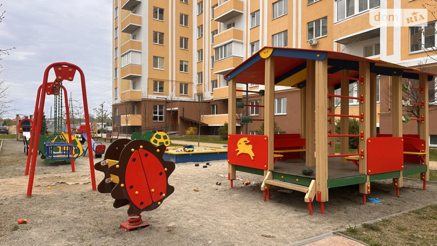 Продается 1-комнатная квартира 52 кв. м в Буче, ул. Ивана Кожедуба, 8Б - фото 2