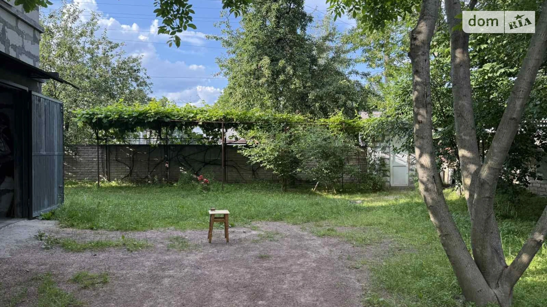 Продается дом на 2 этажа 260 кв. м с садом, цена: 95000 $ - фото 4