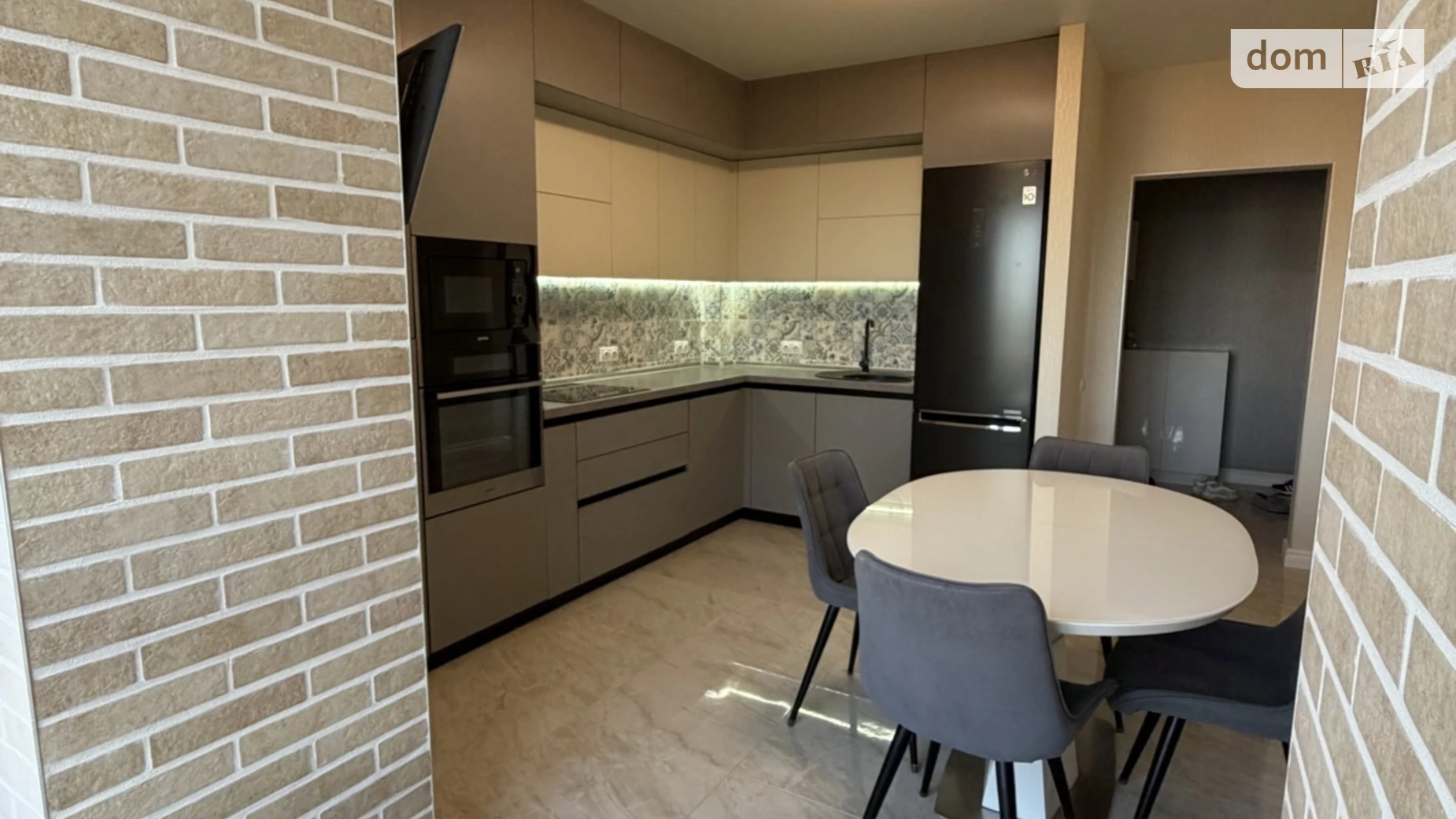 Продается 3-комнатная квартира 87.2 кв. м в Борисполе, ул. Виктора Йовы, 7 - фото 4
