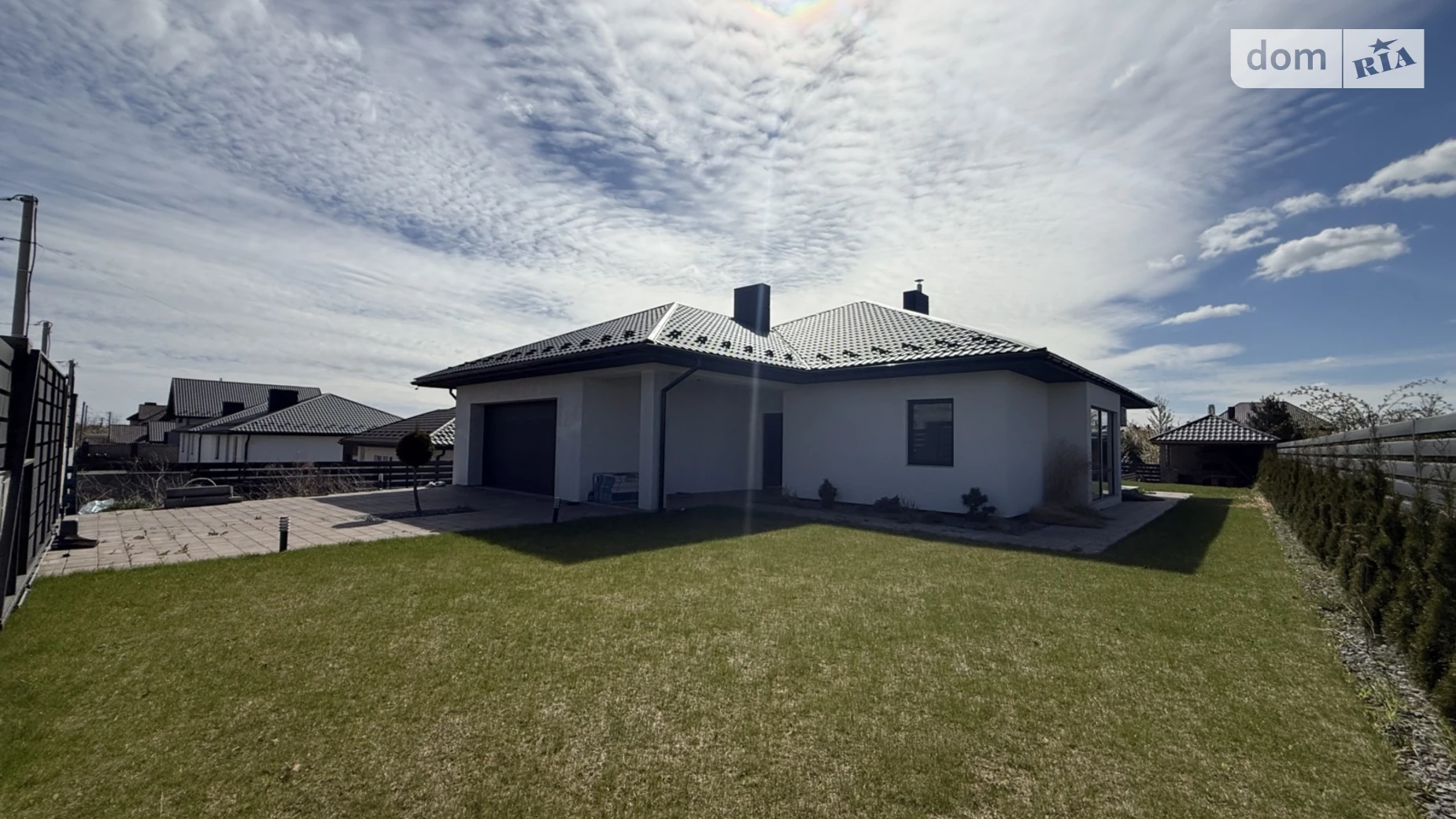 Продается одноэтажный дом 248 кв. м с балконом, цена: 205000 $ - фото 2