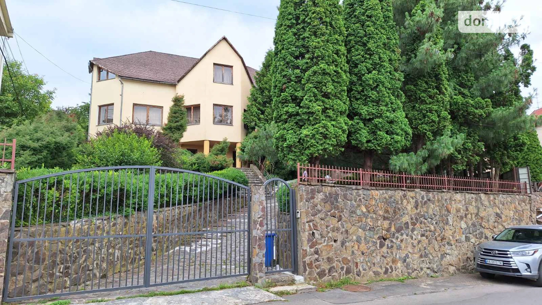 Продается дом на 3 этажа 560 кв. м с участком, цена: 575000 $ - фото 2