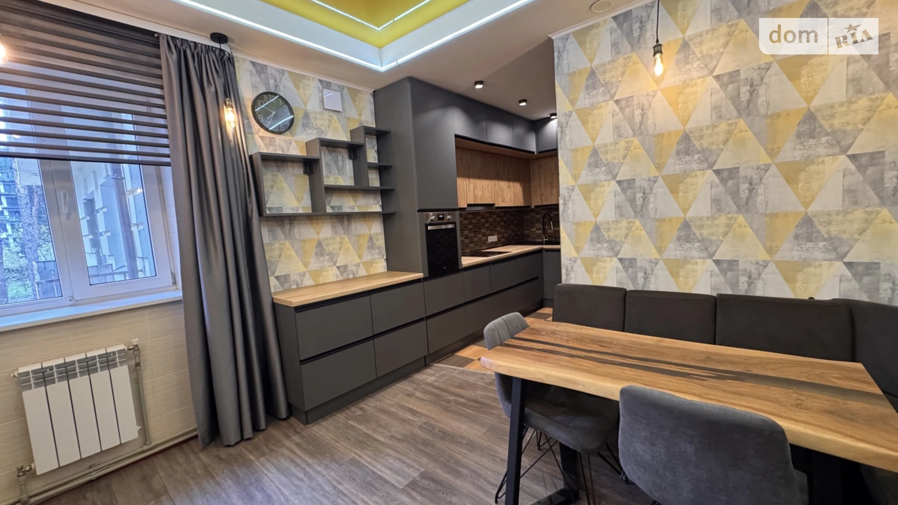 Продается 1-комнатная квартира 54.6 кв. м в Ирпене, ул. Рыльского - фото 2