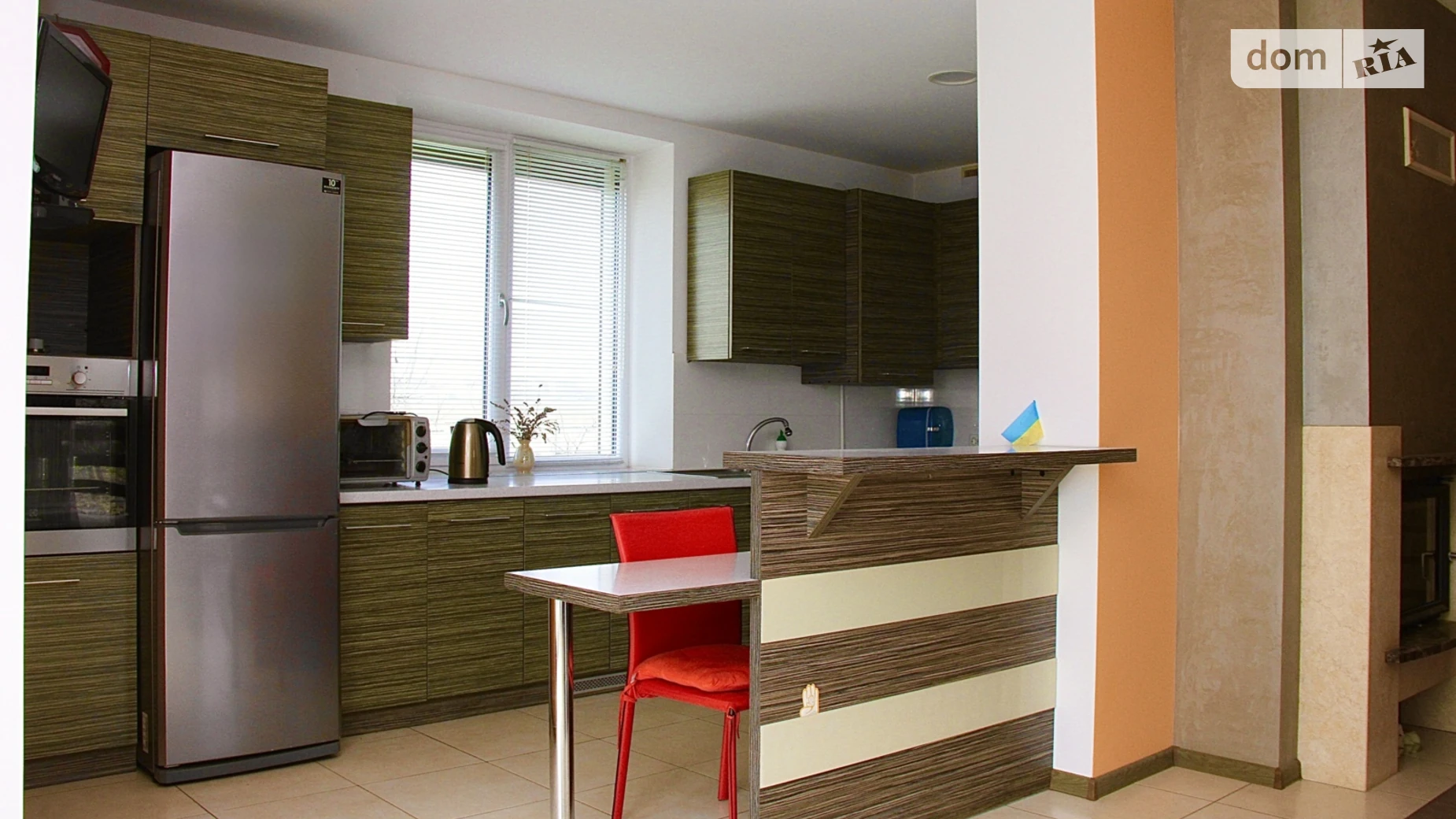 Продается дом на 2 этажа 218 кв. м с камином, цена: 240000 $ - фото 2