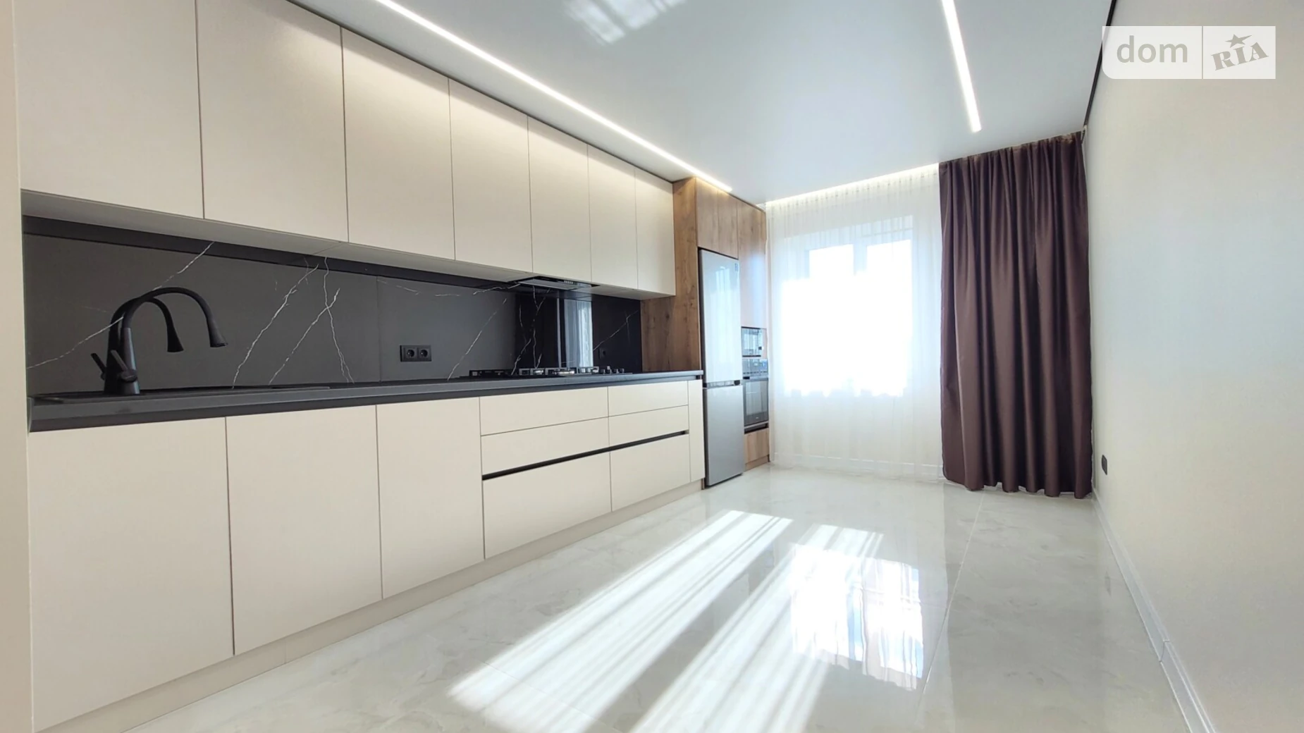 1-комнатная квартира 46 кв. м в Луцке, цена: 77000 $ - фото 2