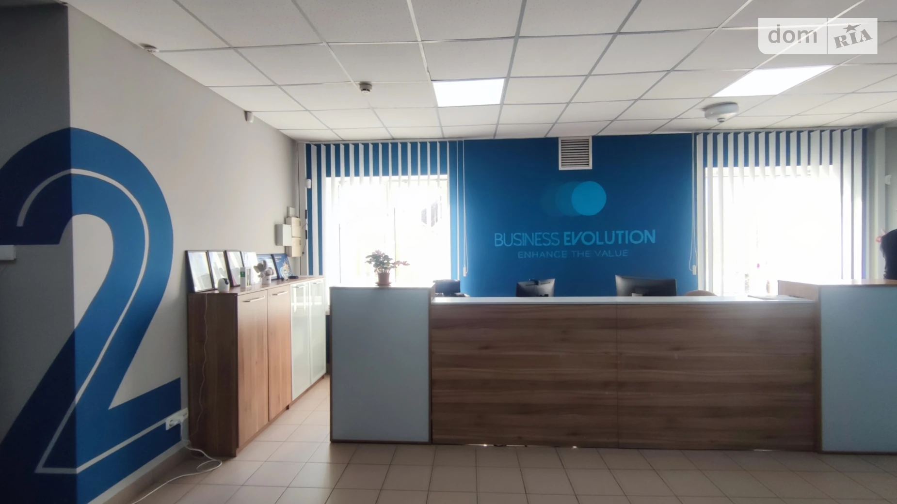 просп. Бандеры Степана, 42 Восточный Тернополь, цена: 472000 $ - фото 3