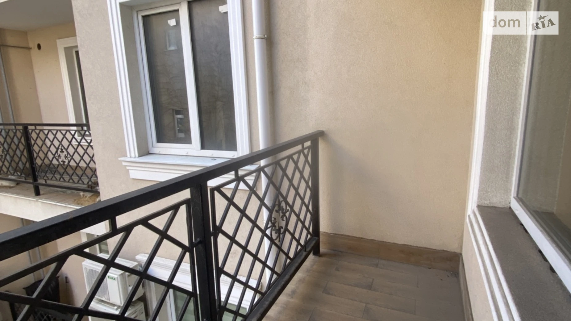 Продается 2-комнатная квартира 69 кв. м в Одессе, ул. Новосельского, 11 - фото 3