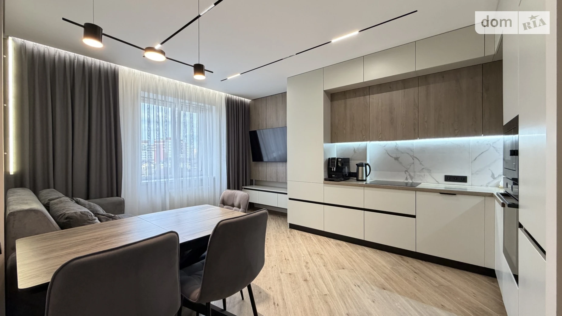 Продается 2-комнатная квартира 68 кв. м в Ровно, ул. Бориса Квашенко, 2 - фото 2