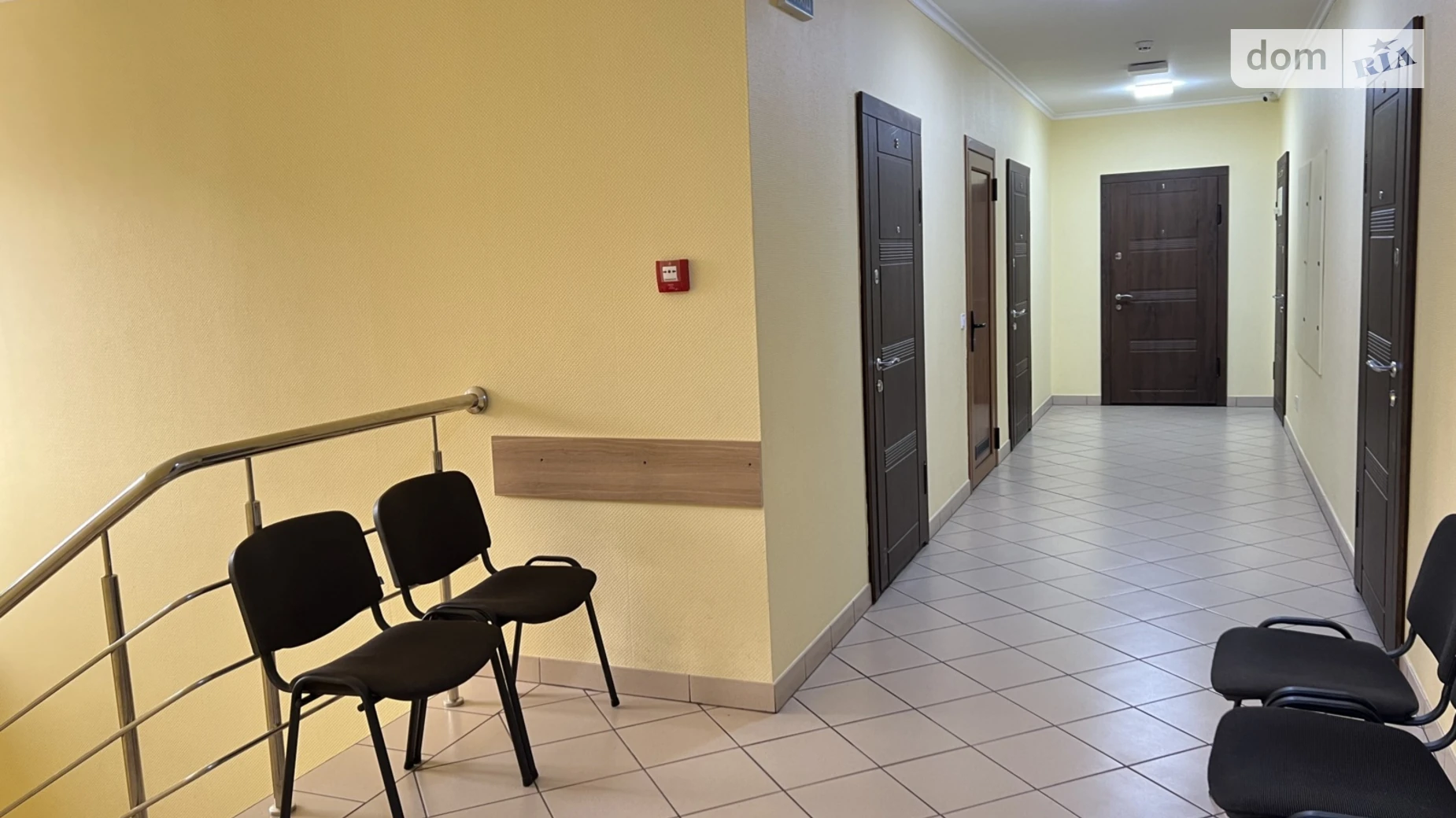 Сдается в аренду офис 12 кв. м в бизнес-центре, цена: 3800 грн - фото 2