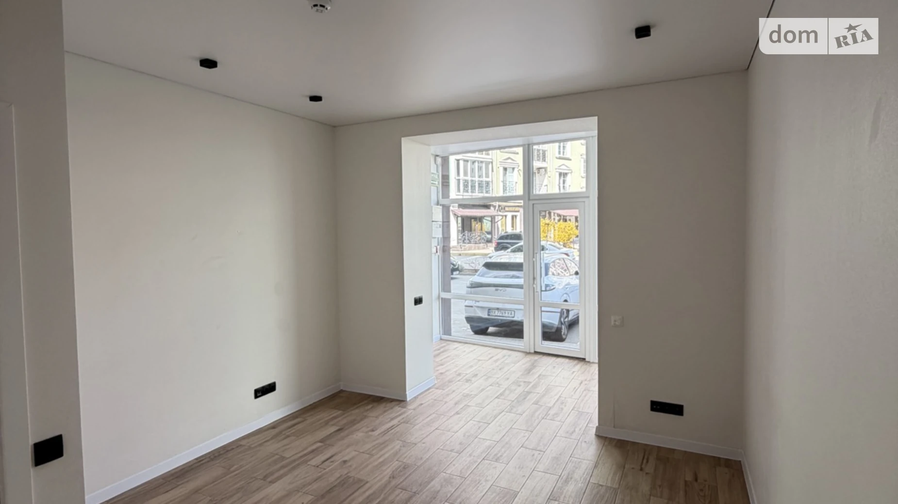 Сдается в аренду офис 23 кв. м в бизнес-центре, цена: 7000 грн - фото 3