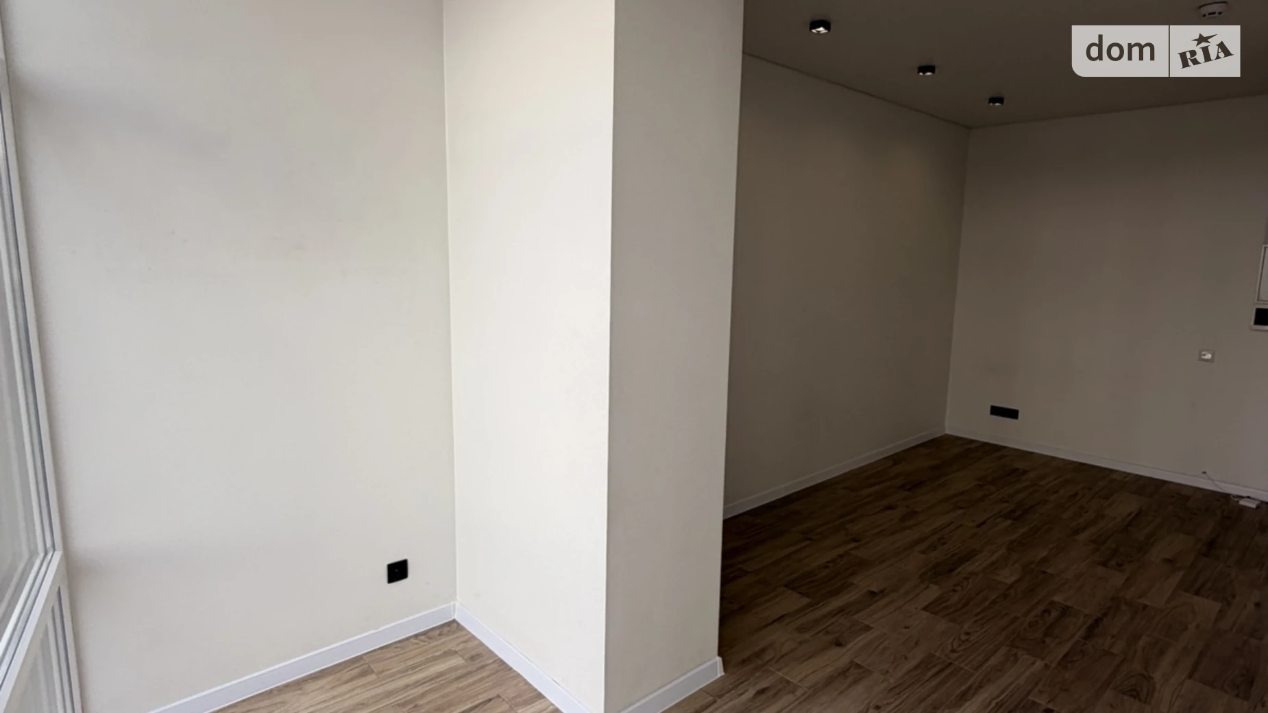 Сдается в аренду офис 23 кв. м в бизнес-центре, цена: 7000 грн - фото 4