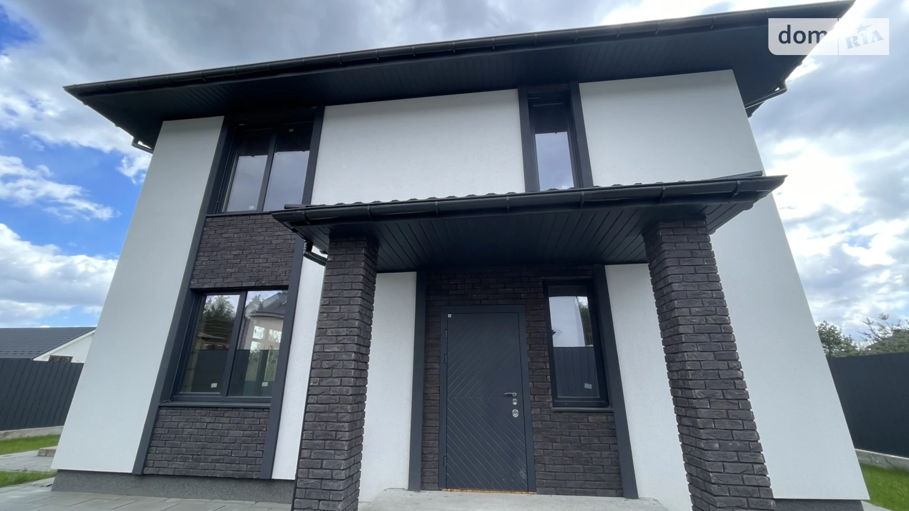 Продается дом на 2 этажа 130 кв. м с балконом, цена: 165000 $ - фото 3