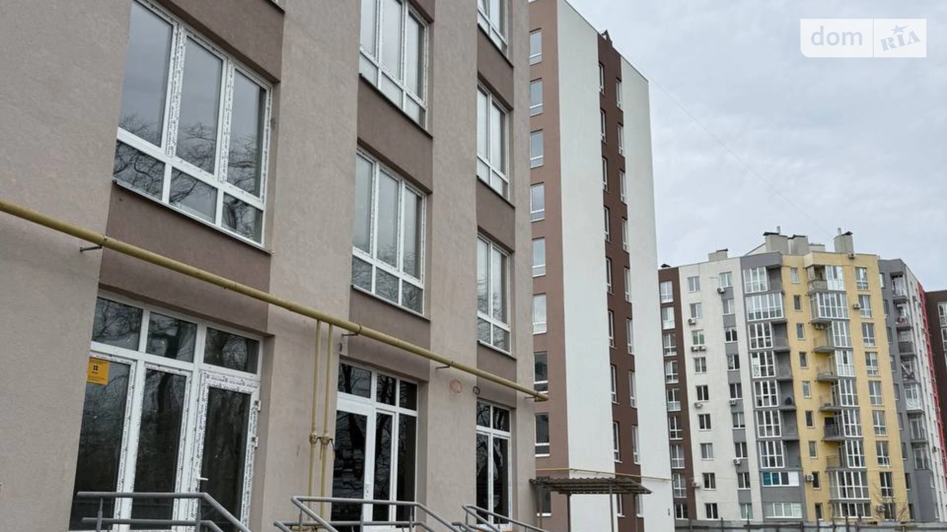 Продается 1-комнатная квартира 39.2 кв. м в Буче, ул. Князя Владимира Великого - фото 2