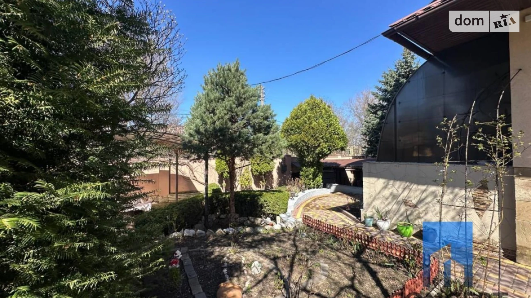 Продается дом на 2 этажа 378.4 кв. м с верандой, цена: 295000 $ - фото 2