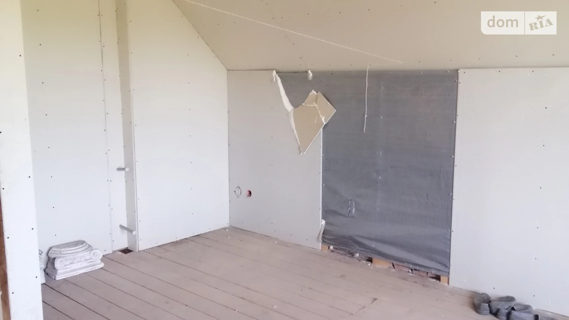 Продается дом на 3 этажа 244 кв. м с камином, цена: 120000 $ - фото 5