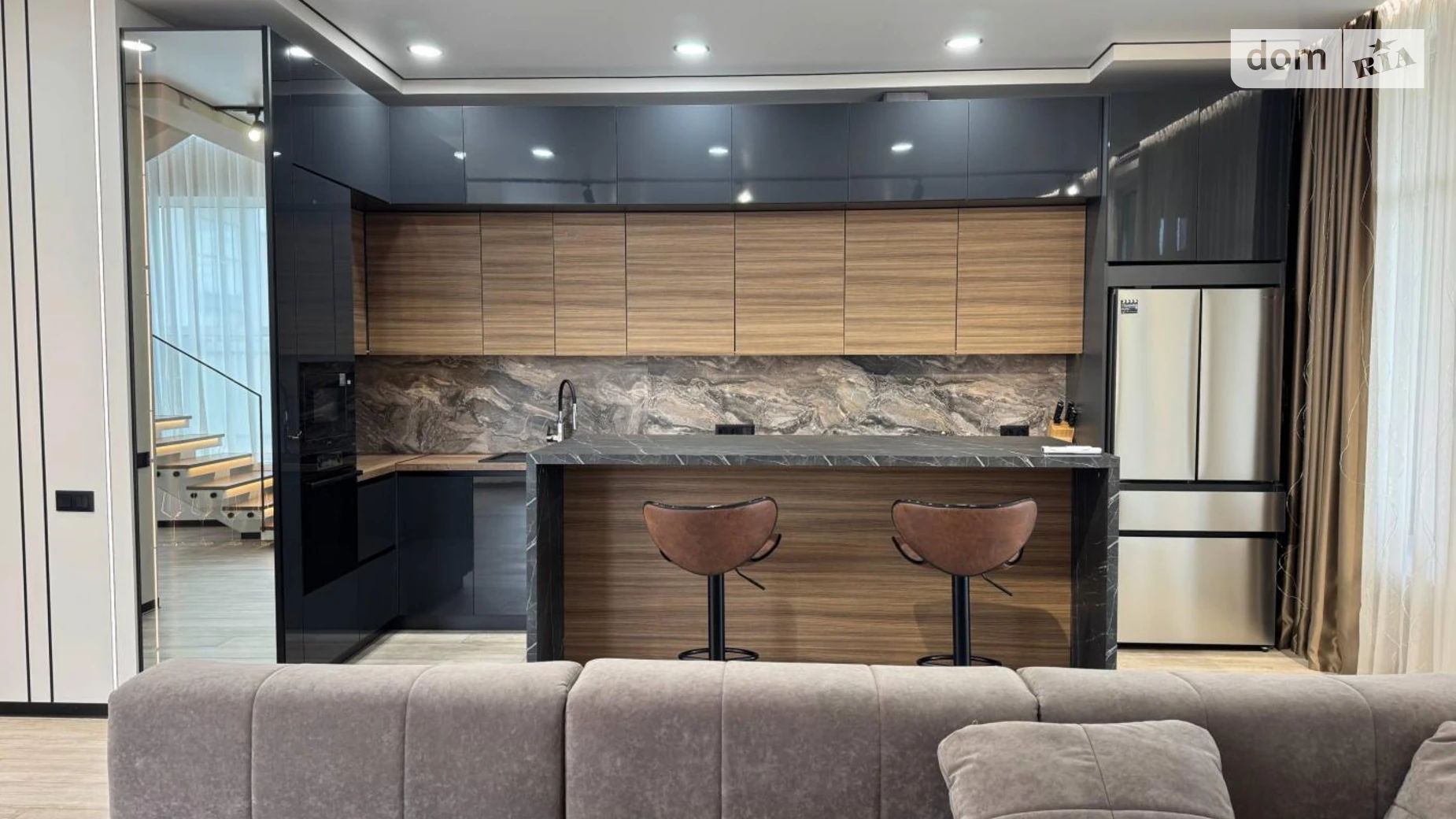 Продается дом на 2 этажа 150 кв. м с подвалом, цена: 260000 $ - фото 2