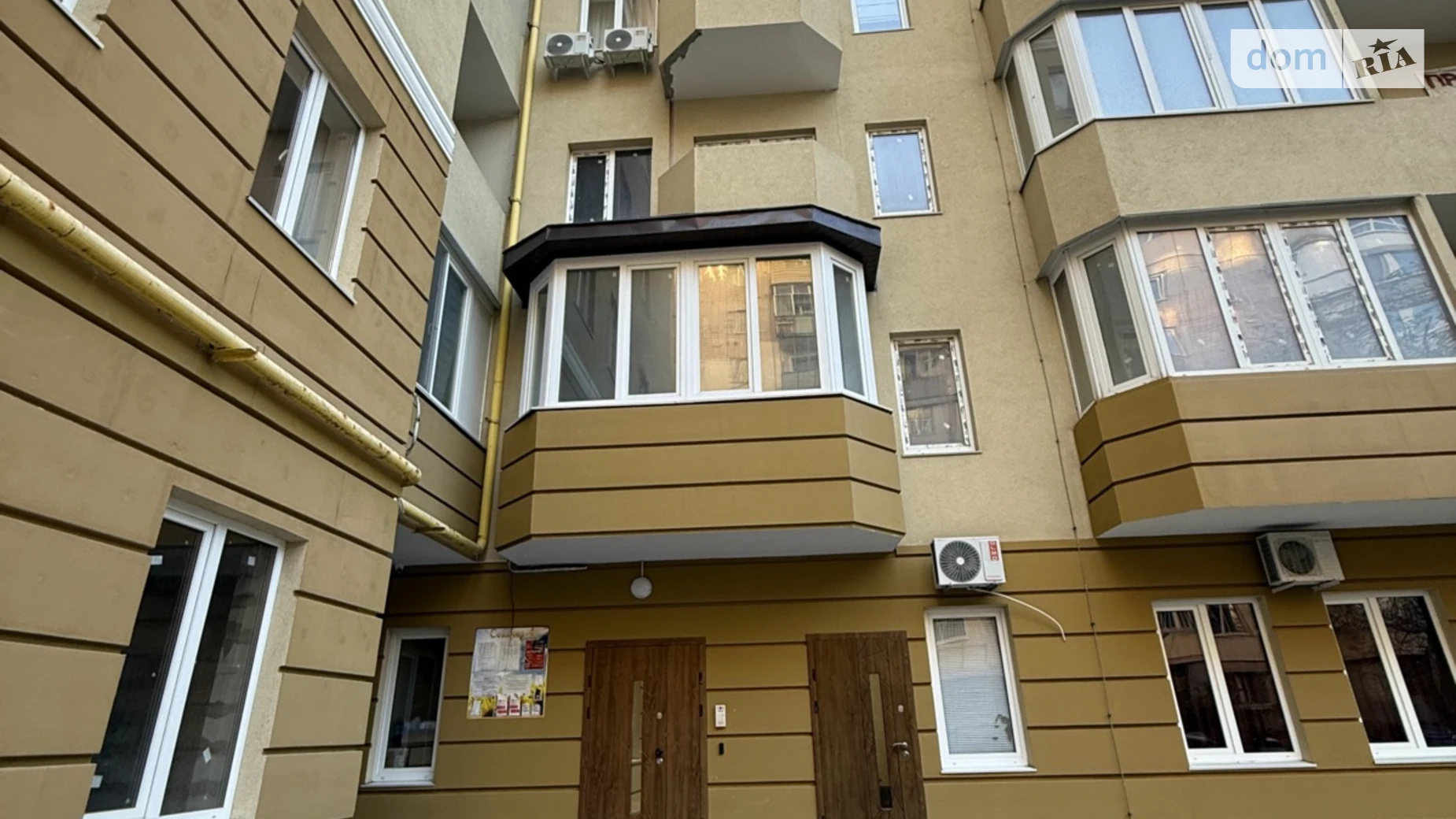 Продається 2-кімнатна квартира 80 кв. м у Одесі, вул. Сонячна, 4 - фото 2