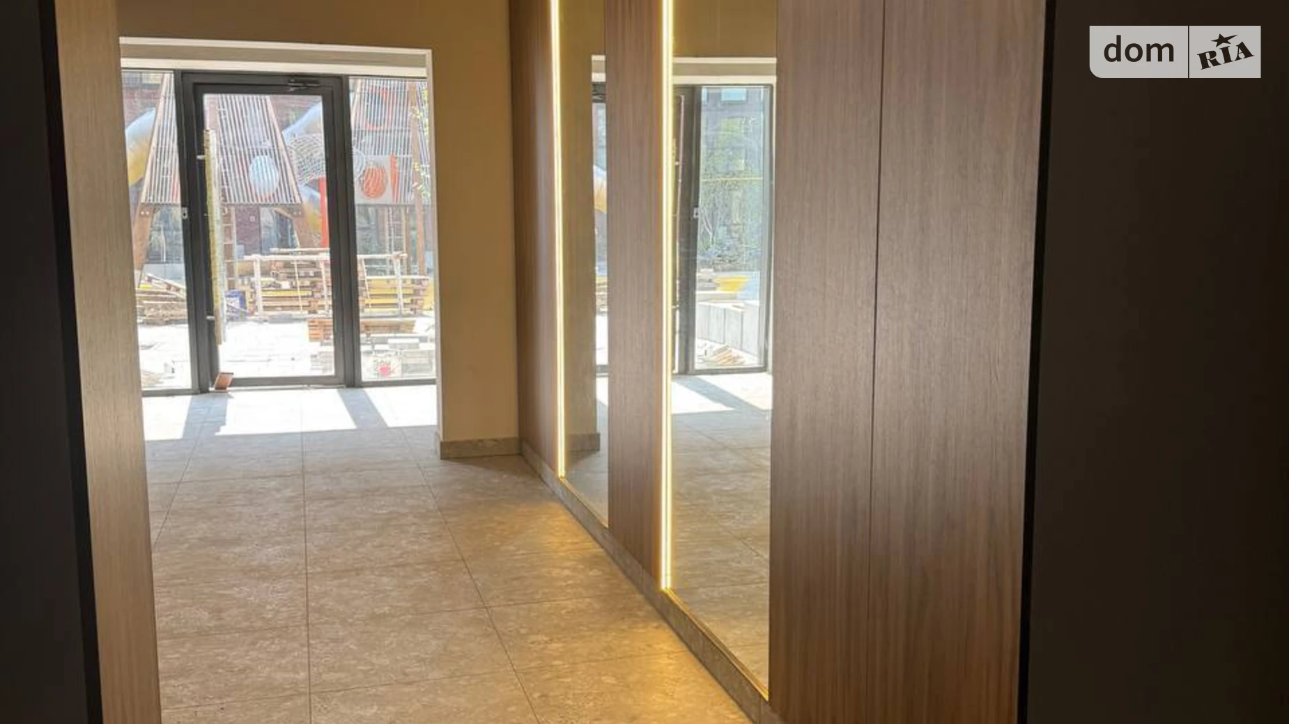 Продается 2-комнатная квартира 73 кв. м в Хмельницком, просп. Мира - фото 2