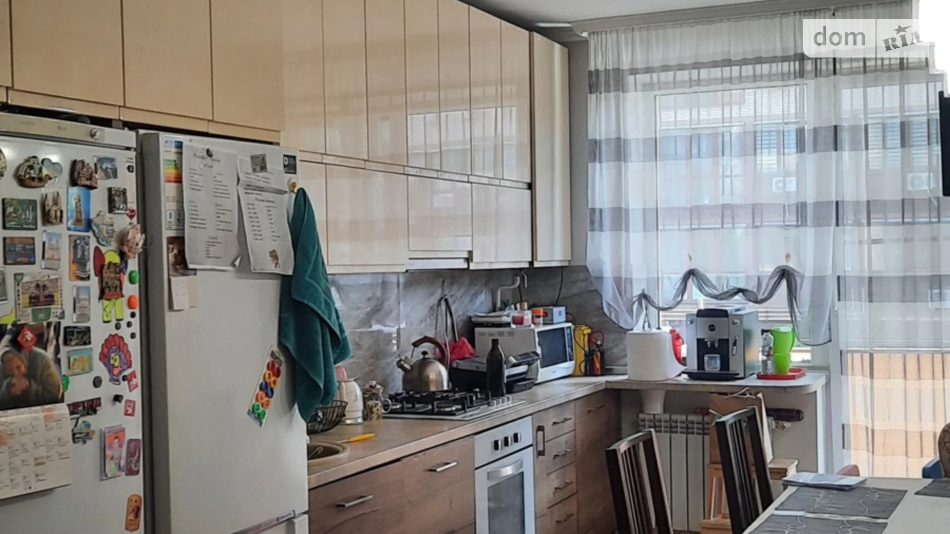 Продается 2-комнатная квартира 68.1 кв. м в Ужгороде, ул. Хиры Александра, 19 - фото 2