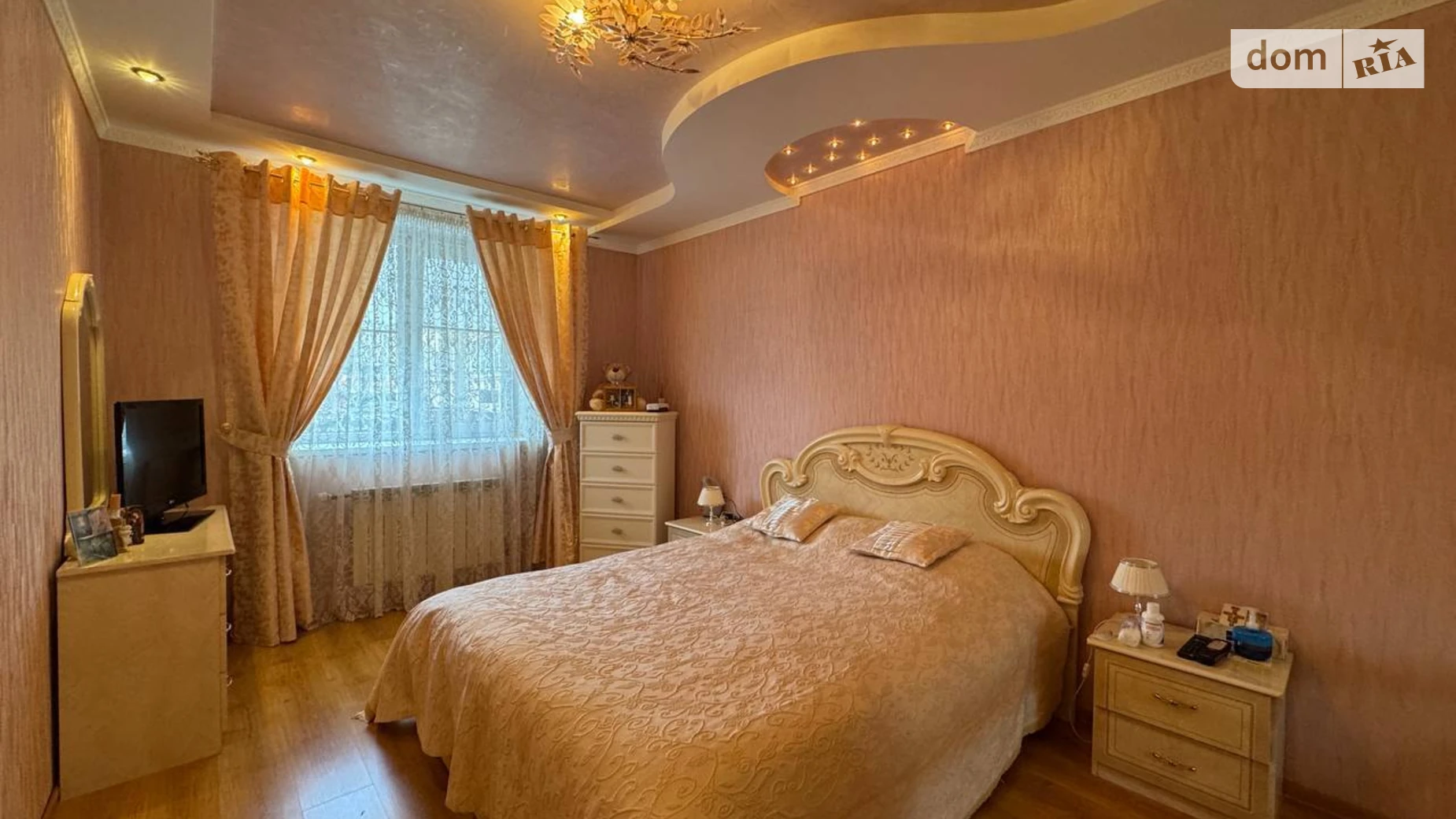 Продается 2-комнатная квартира 69.9 кв. м в Ивано-Франковске, ул. Украинский Дивизии - фото 3