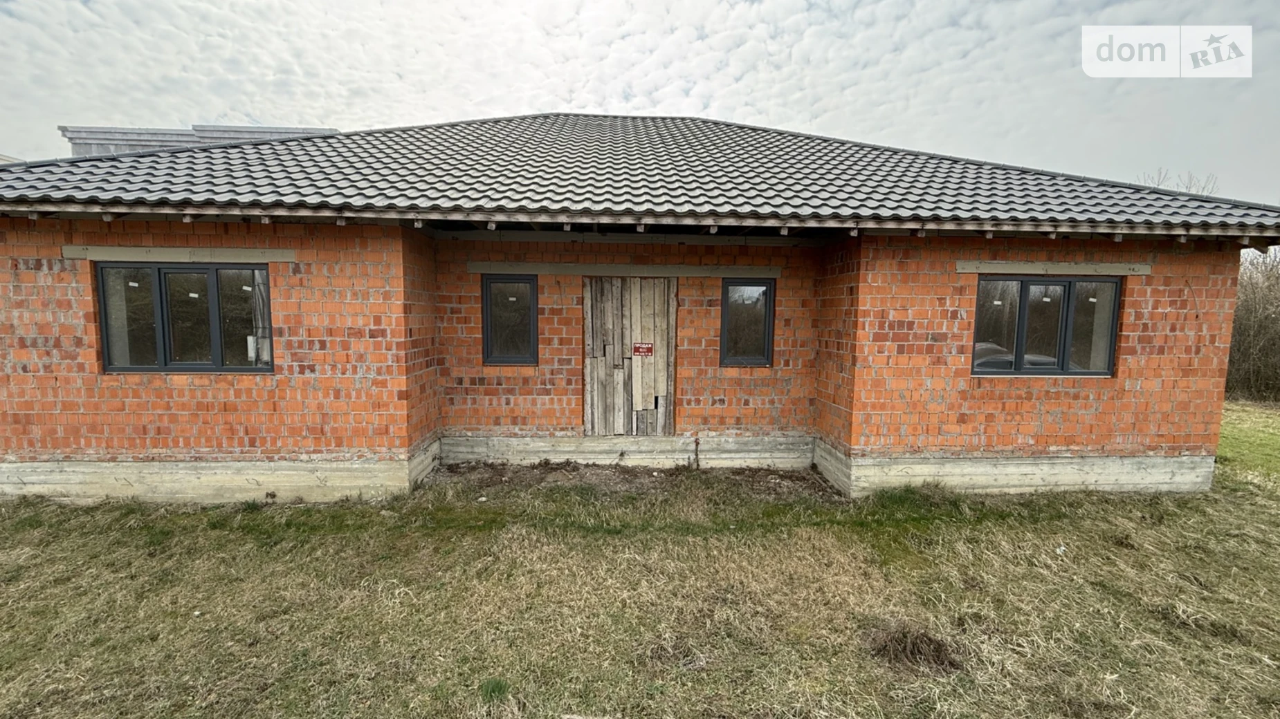 Продается одноэтажный дом 180 кв. м с камином, цена: 105000 $ - фото 3