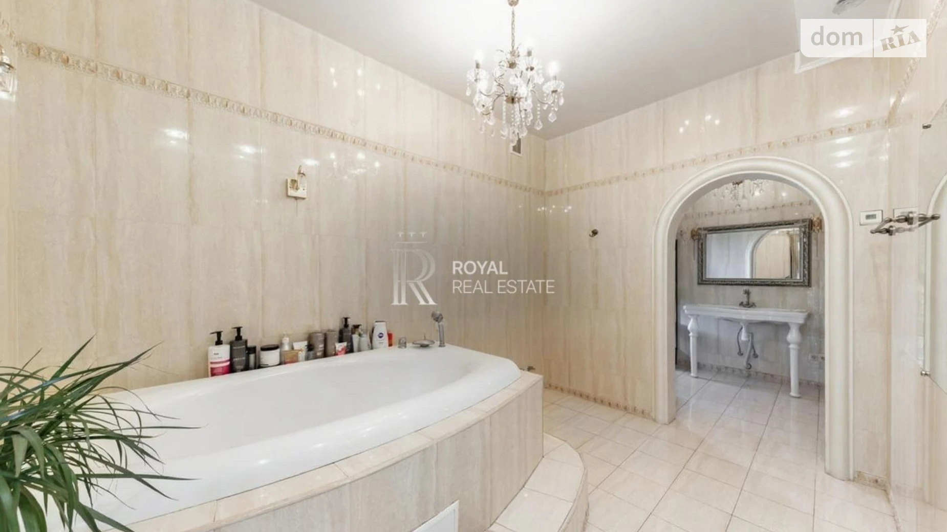 Продается дом на 3 этажа 298.9 кв. м с верандой, цена: 450000 $ - фото 4