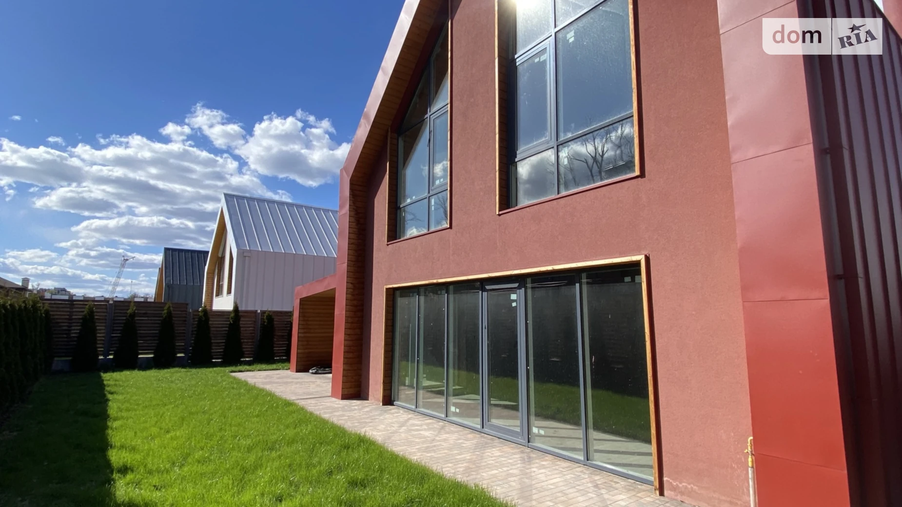 Продается дом на 2 этажа 150 кв. м с мебелью, цена: 149900 $ - фото 2