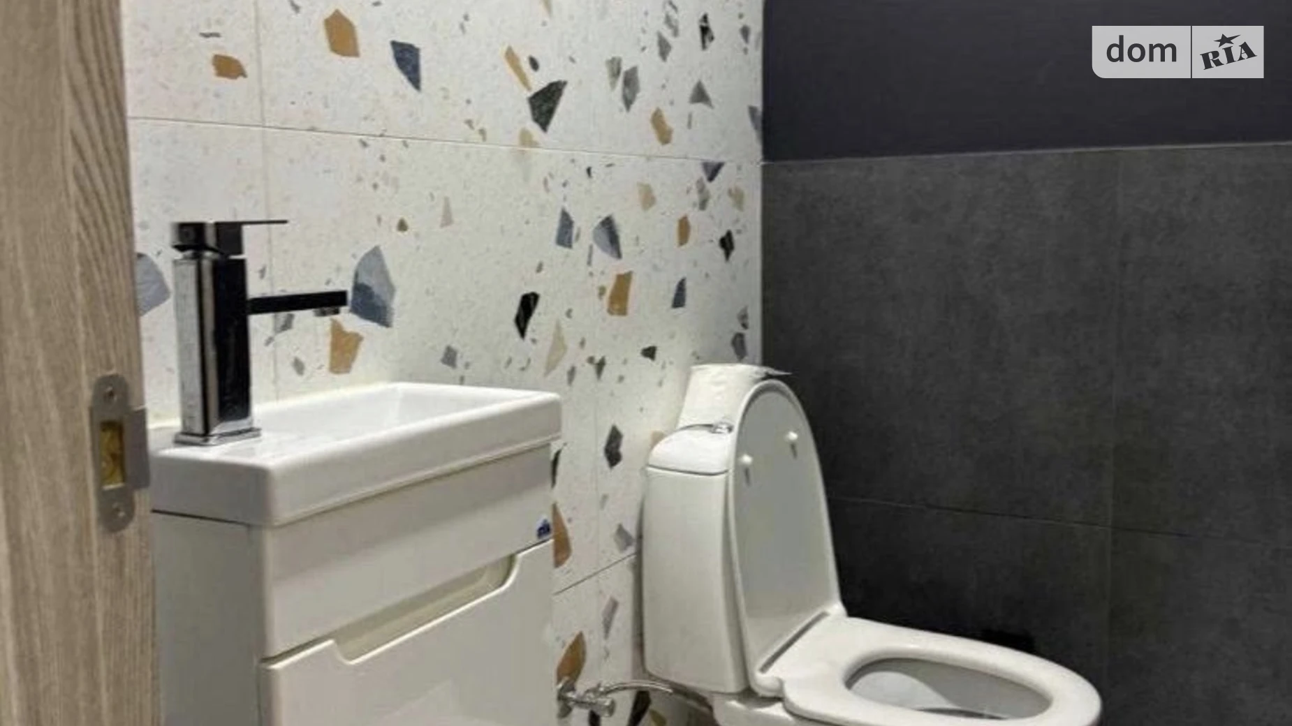 2-комнатная квартира 59 кв. м в Луцке, цена: 400 $ - фото 5