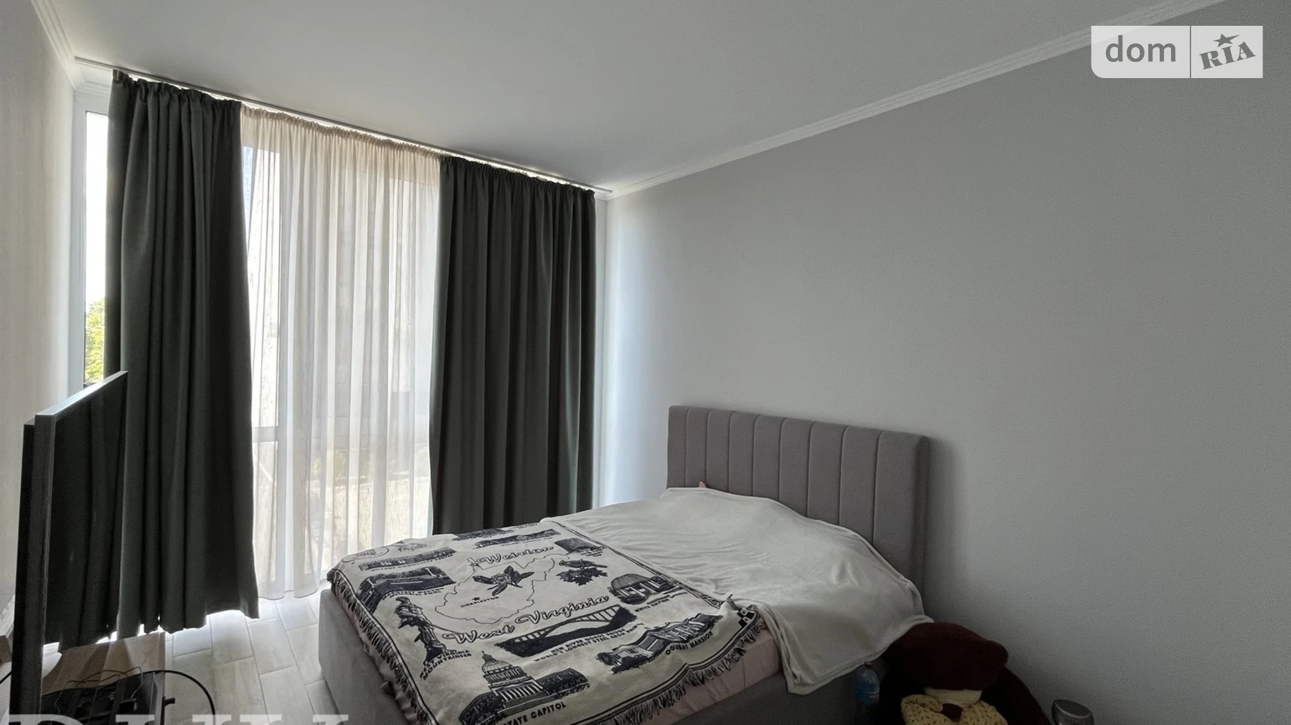 Продается 1-комнатная квартира 46 кв. м в Ужгороде, цена: 80000 $ - фото 3