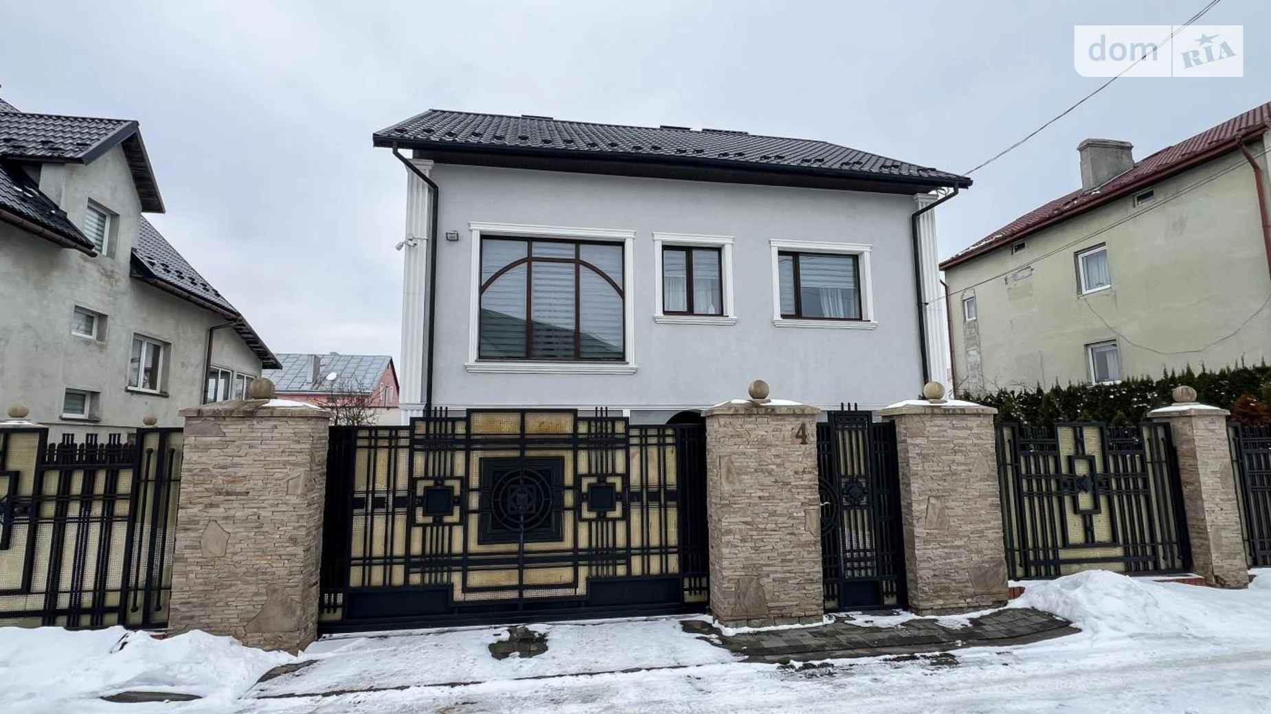 Продается дом на 2 этажа 260 кв. м с верандой, цена: 238000 $ - фото 2