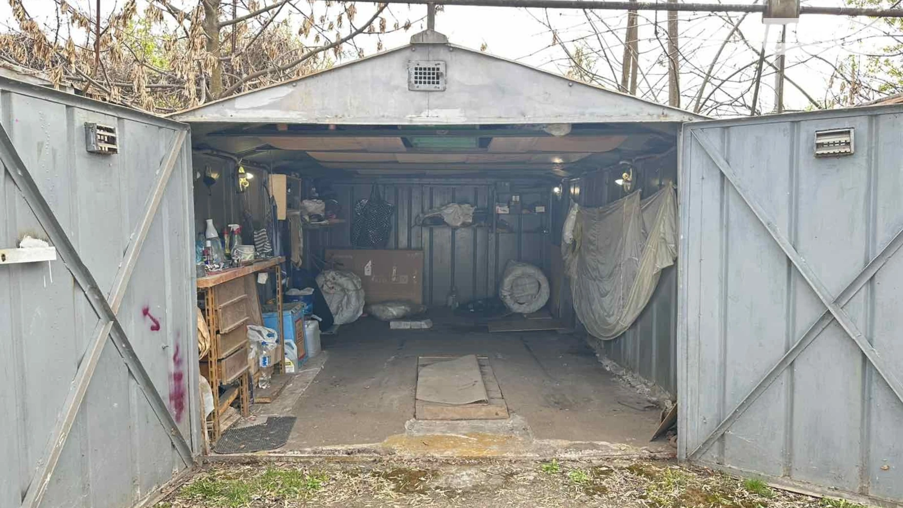 Продается место в гаражном кооперативе под легковое авто на 18 кв. м, цена: 4000 $ - фото 2