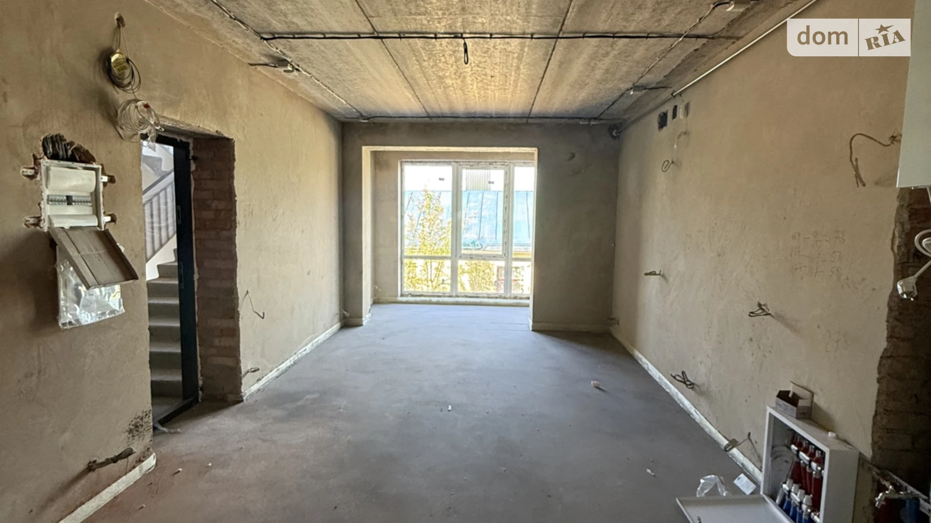 Продается 1-комнатная квартира 32.7 кв. м в Ровно, ул. Поповича, 37 - фото 2