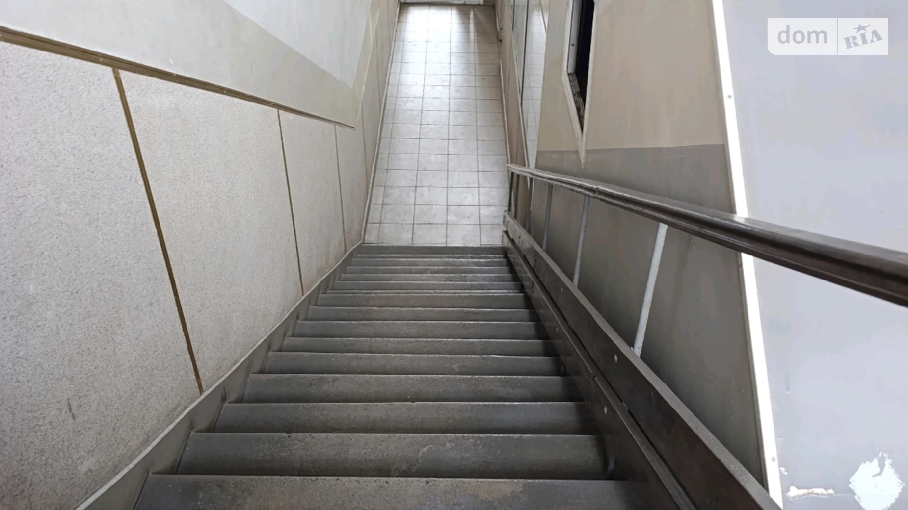 Продается офис 210 кв. м в бизнес-центре, цена: 235000 $ - фото 3
