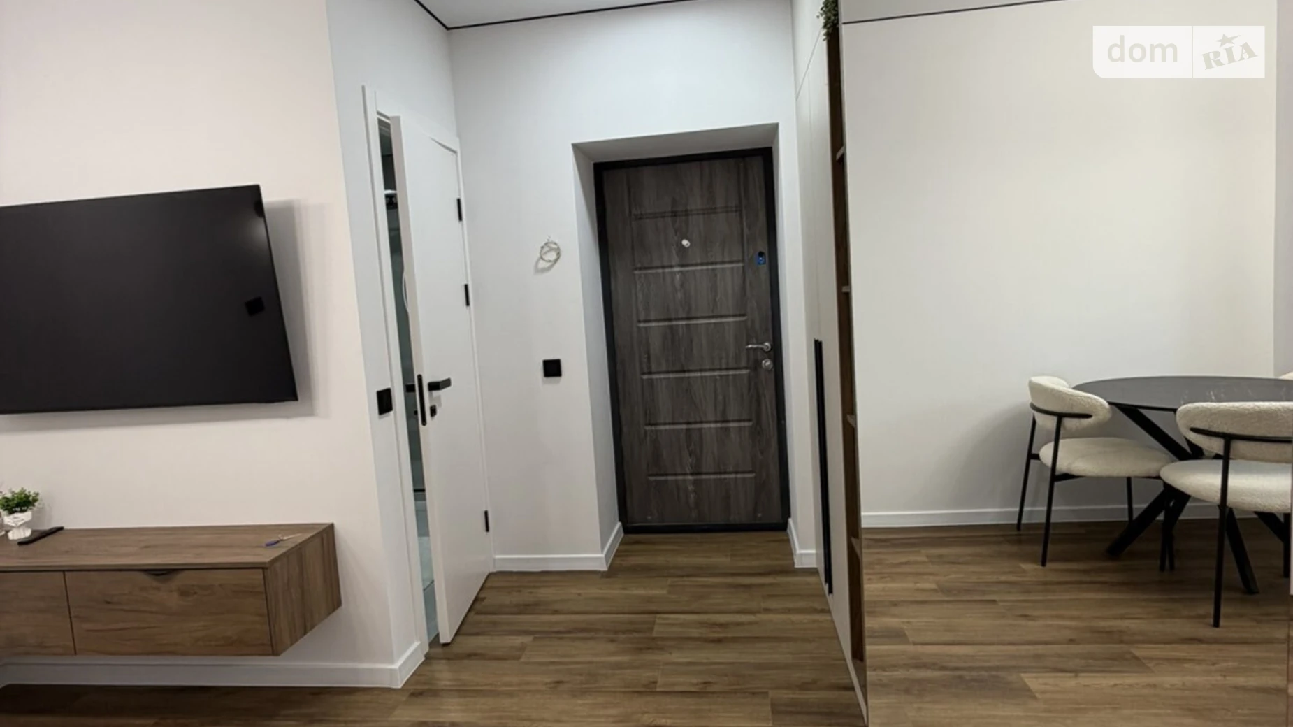 Продается 1-комнатная квартира 43 кв. м в Ивано-Франковске, ул. Высочана Семена - фото 5