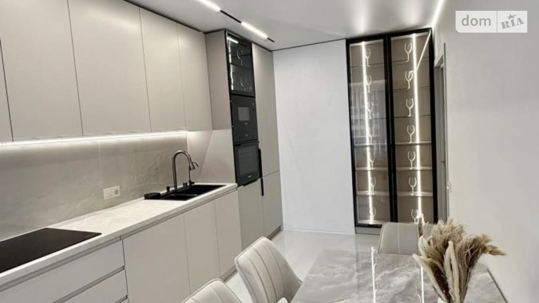 Продается 2-комнатная квартира 62 кв. м в Ивано-Франковске, бул. Южный - фото 5