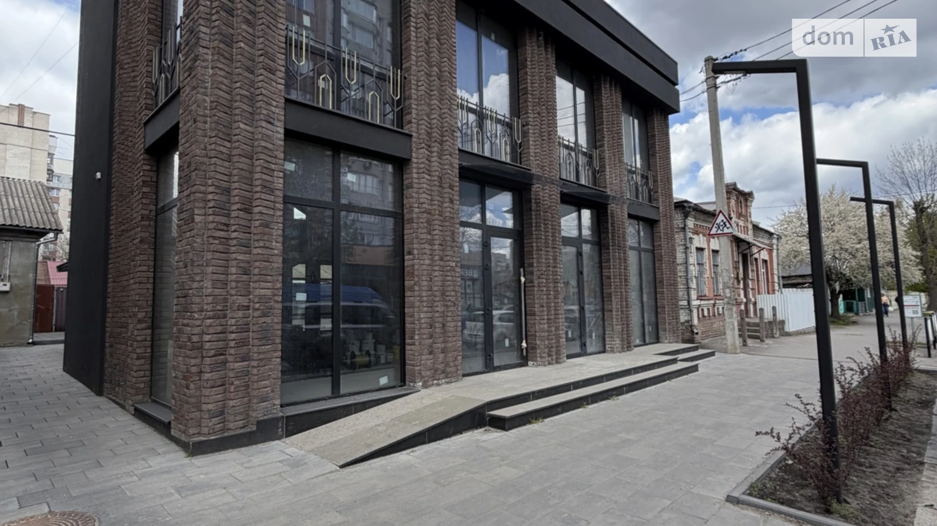 Сдается в аренду помещения свободного назначения 440 кв. м в 2-этажном здании, цена: 147400 грн - фото 2