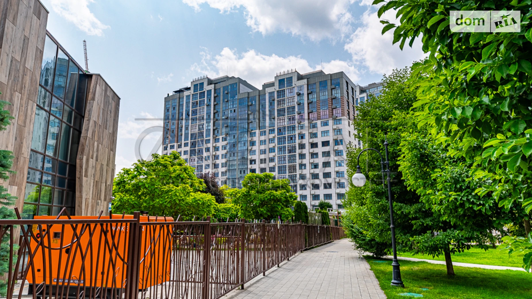 Продается 2-комнатная квартира 88.8 кв. м в Киеве, ул. Андрея Верхогляда(Драгомирова), 22Б - фото 3