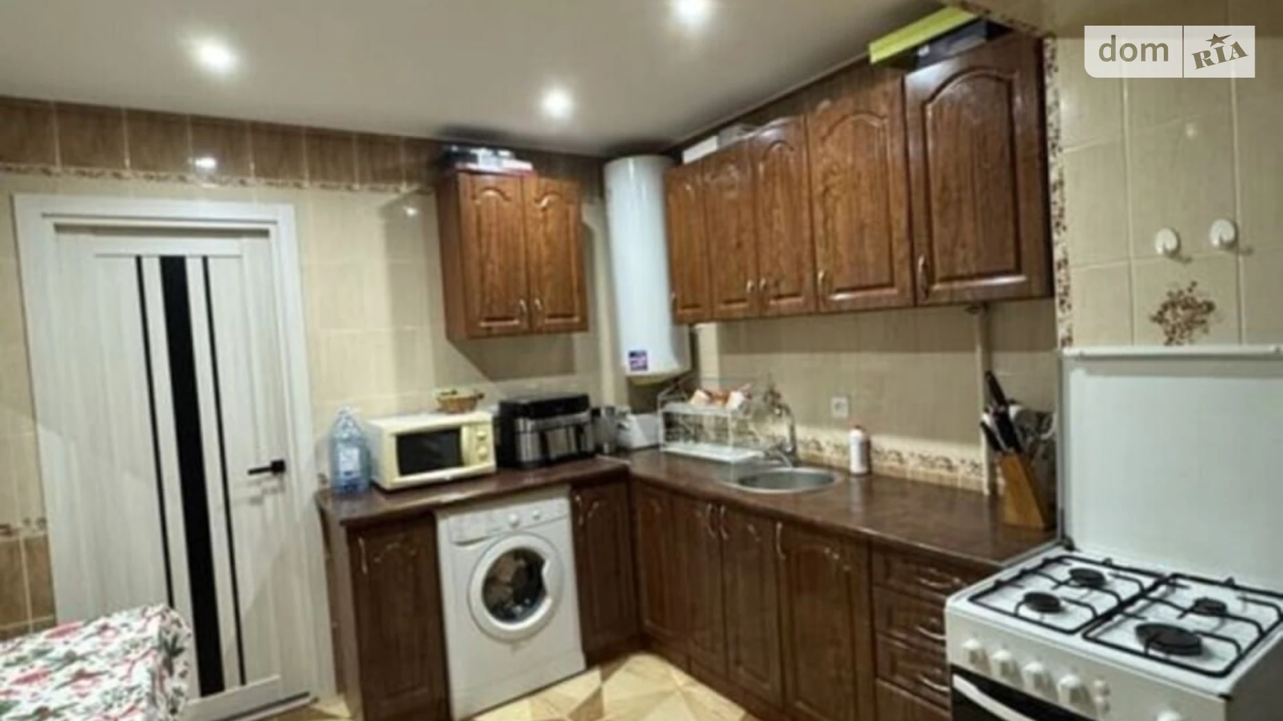 Продается 1-комнатная квартира 37.7 кв. м в Черновцах, цена: 70000 $ - фото 2