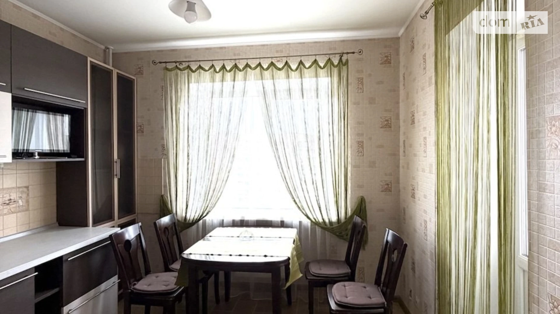 Продается 2-комнатная квартира 77.9 кв. м в Чернигове, просп. Мира - фото 2