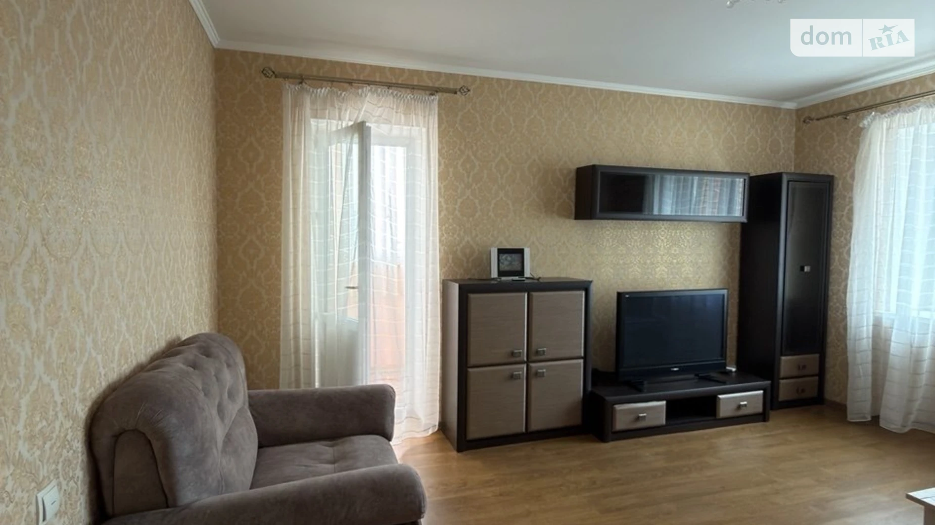 Продается 2-комнатная квартира 77.9 кв. м в Чернигове, просп. Мира - фото 4
