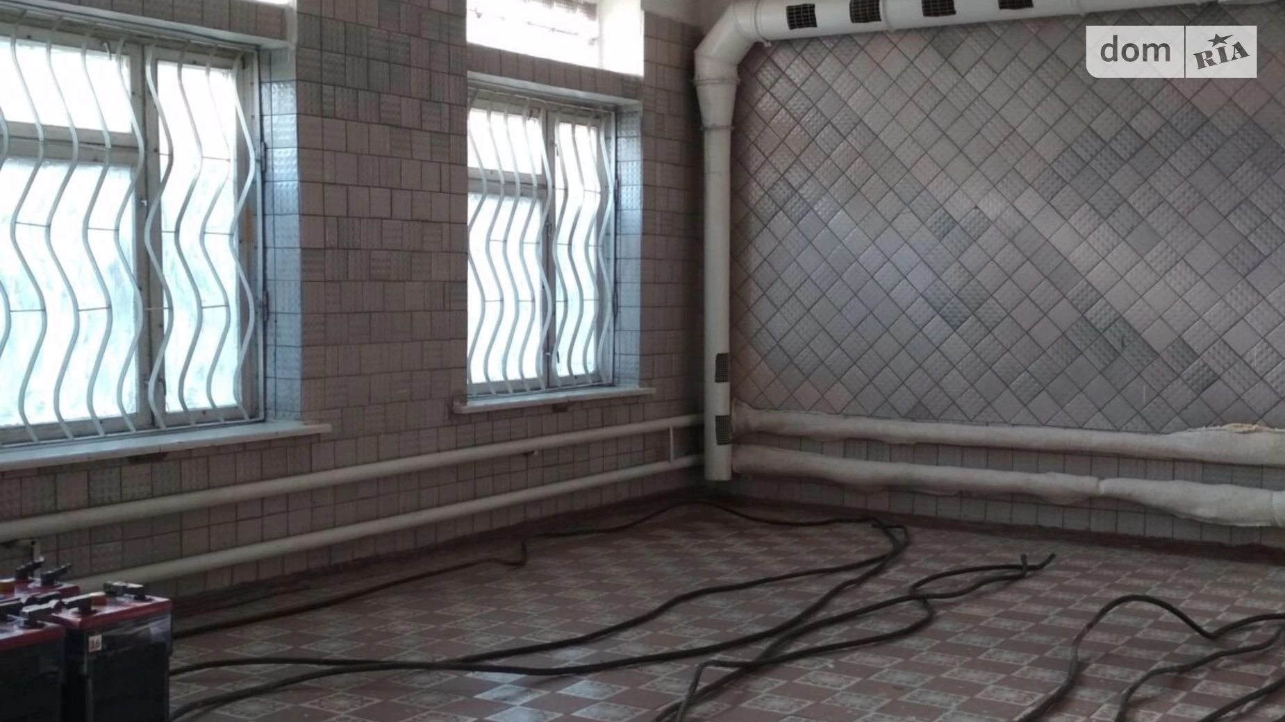 Сдается в аренду офис 303.2 кв. м в бизнес-центре, цена: 3638 грн - фото 2