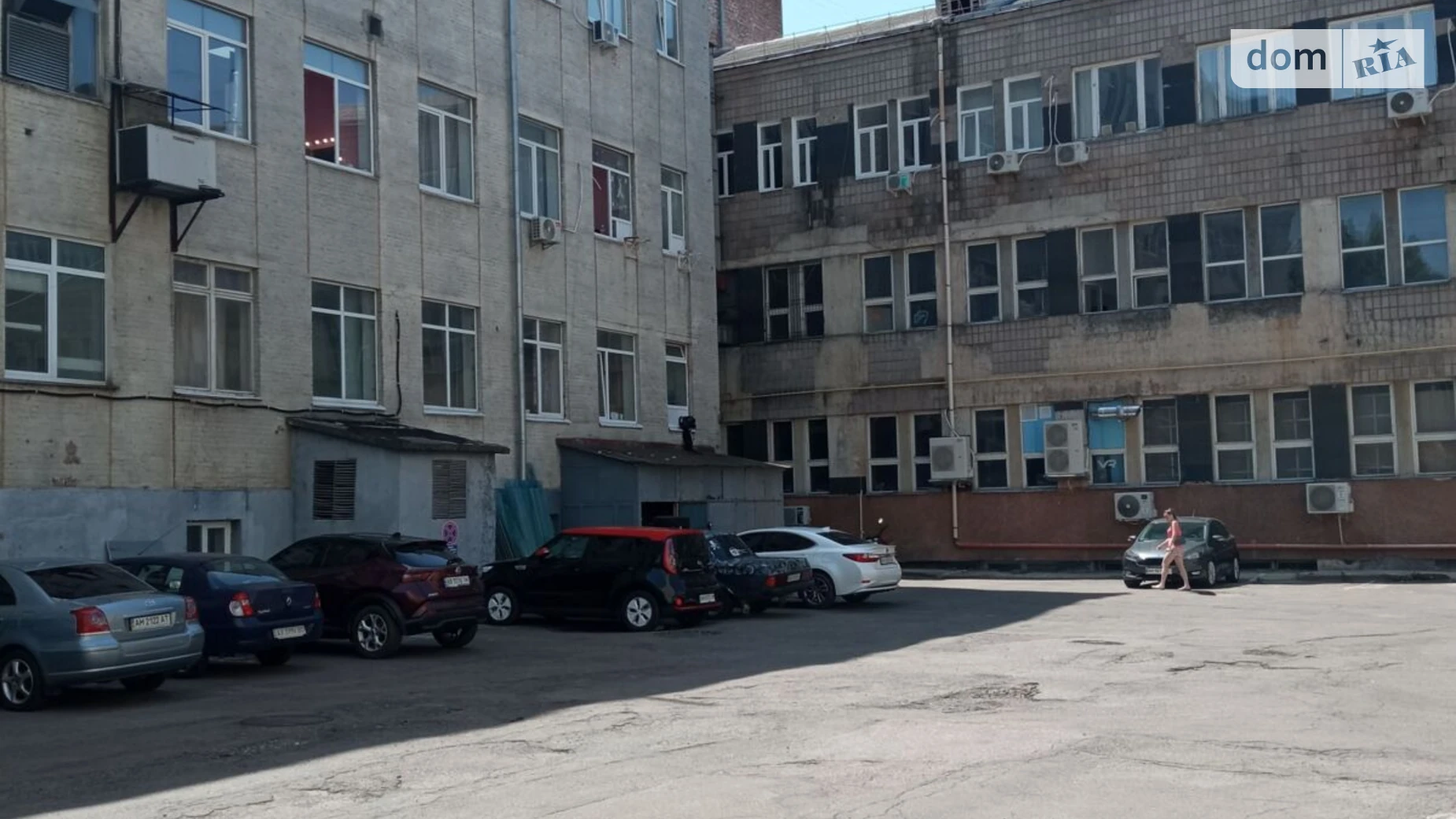Сдается в аренду офис 41.8 кв. м в бизнес-центре, цена: 3197 грн - фото 2