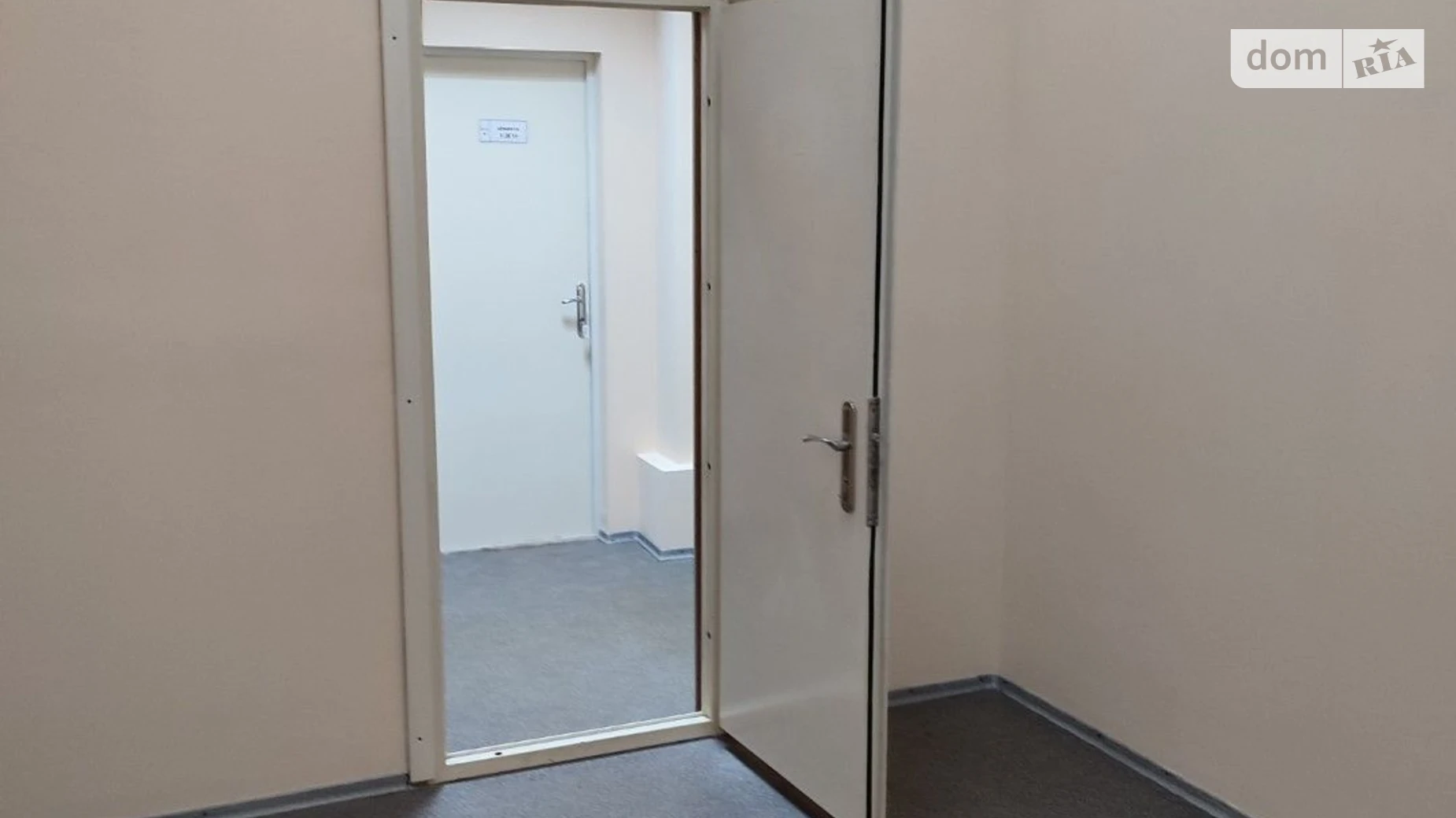 Сдается в аренду офис 65.6 кв. м в бизнес-центре, цена: 13308 грн - фото 5